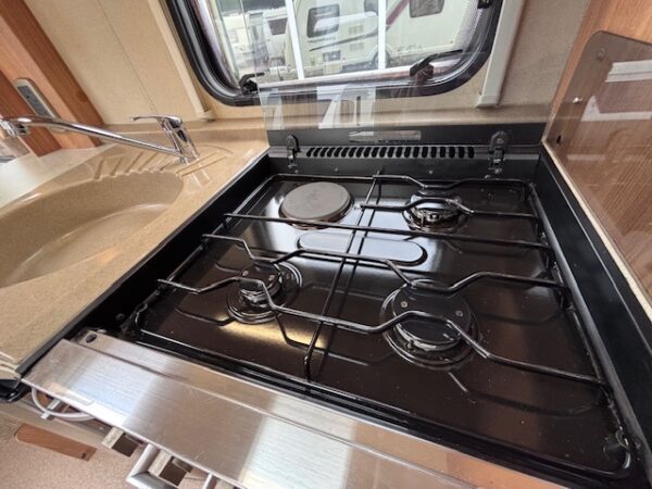 Swift Challenger 565 SR bj.2013 met MOVER en 2 APARTE BEDDEN - Afbeelding 17