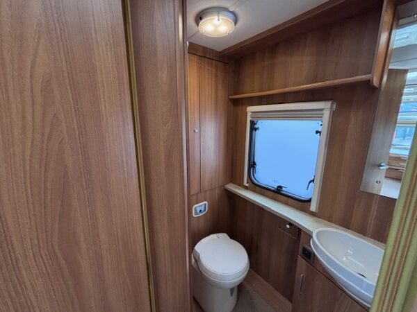 Swift Challenger 565 SR bj.2013 met MOVER en 2 APARTE BEDDEN - Afbeelding 23