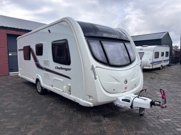 Swift Challenger 565 SR bj.2013 met MOVER en 2 APARTE BEDDEN
