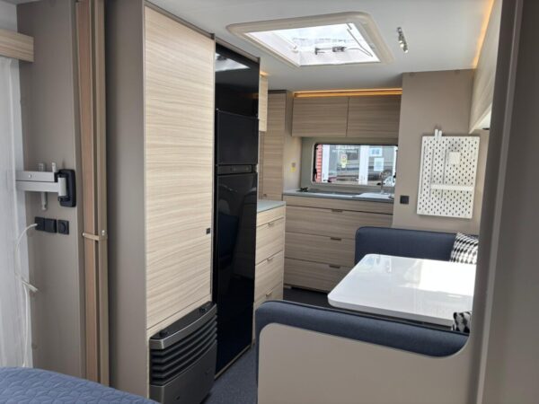 Adria Altea 542, BJ.2021, Queensbed en voortent! TOPSTAAT!!! - Afbeelding 29