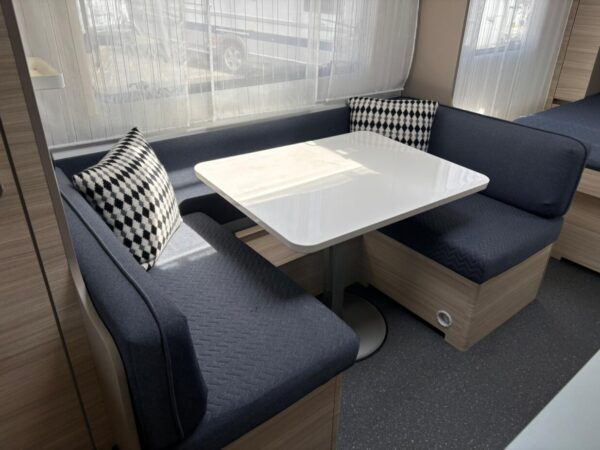 Adria Altea 542, BJ.2021, Queensbed en voortent! TOPSTAAT!!! - Afbeelding 16