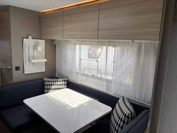 Adria Altea 542, BJ.2021, Queensbed en voortent! TOPSTAAT!!! - Afbeelding 15