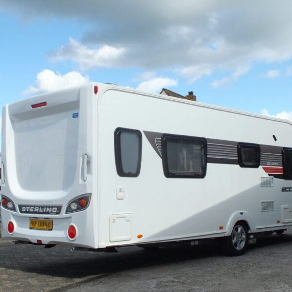 Sterling Eccles bj.2014, QUEENSBED, MOVER en ZAKLUIFEL!!!