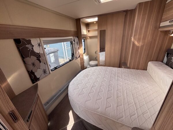 Sterling Eccles bj.2014, QUEENSBED, MOVER en ZAKLUIFEL!!! - Afbeelding 16