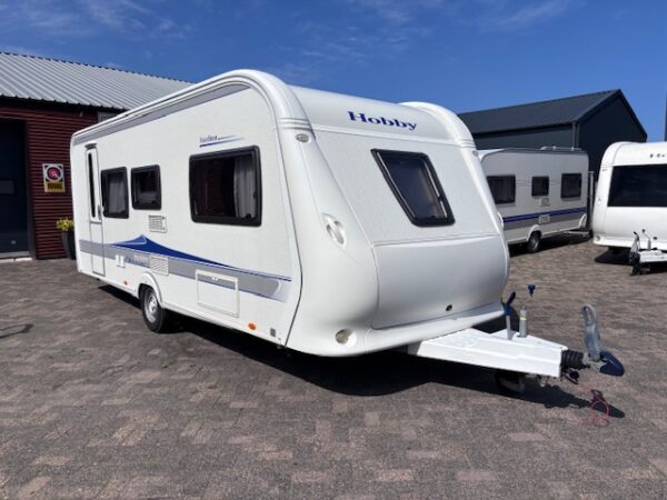 Hobby Excellent 540 KMFE bj.2009 met VOORTENT en  STAPELBED, 6 PERSOONS!