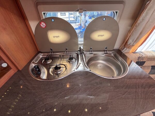 Hobby Excellent 540 KMFE bj.2009 met VOORTENT en  STAPELBED, 6 PERSOONS! - Afbeelding 12