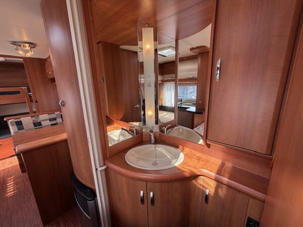 Hobby Excellent 540 KMFE bj.2009 met VOORTENT en  STAPELBED, 6 PERSOONS! - Afbeelding 20