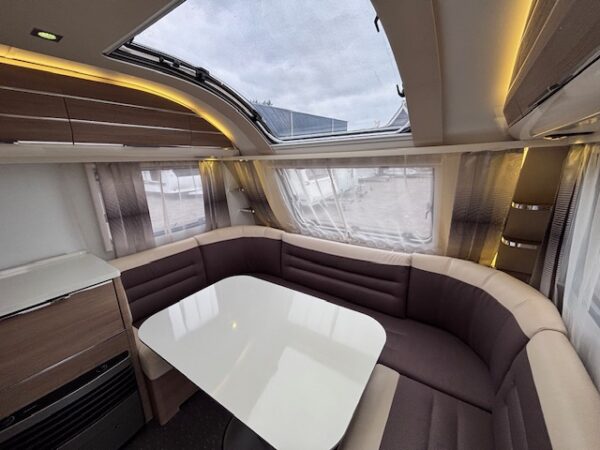 Adria Adora 593 UP bj.2015 QUEENSBED, MOVER en VOORTENT!!! - Afbeelding 5