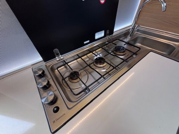 Adria Adora 593 UP bj.2015 QUEENSBED, MOVER en VOORTENT!!! - Afbeelding 12