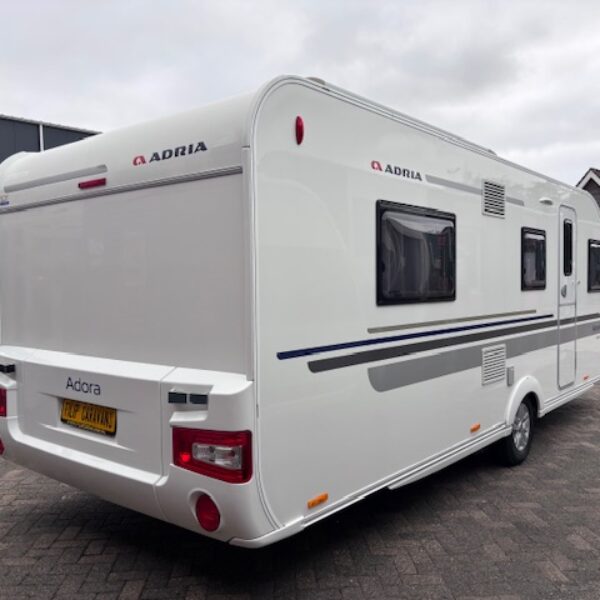 Adria Adora 593 UP bj.2015 QUEENSBED, MOVER en VOORTENT!!!