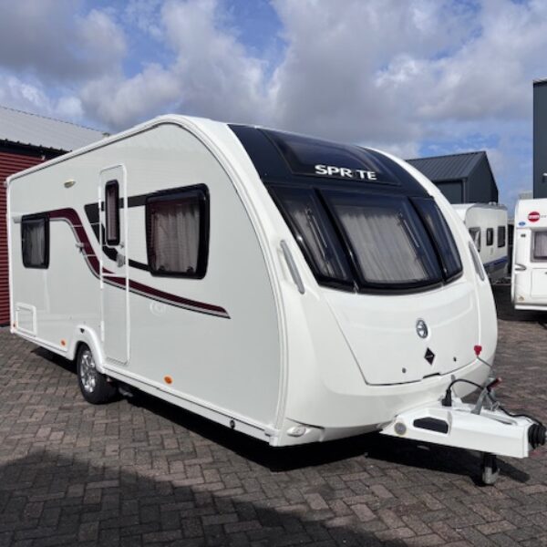 Sprite Cruzer 480 SR bj.2014 MOVER en ZAKLUIFEL!!!