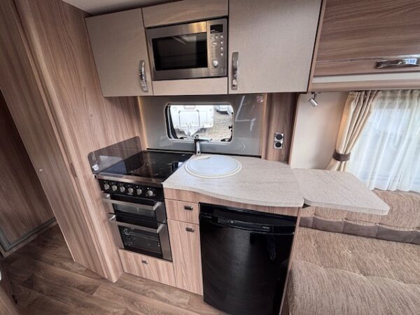 Sprite Cruzer 480 SR bj.2014 MOVER en ZAKLUIFEL!!! - Afbeelding 13