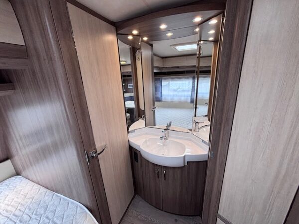 Hobby De Luxe 650 KMFE bj.2016, MOVER, VOORTENT, 8 PERSOONS!!! - Afbeelding 19