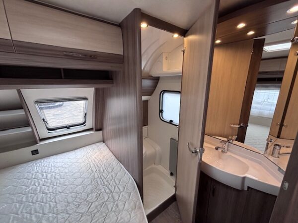 Hobby De Luxe 650 KMFE bj.2016, MOVER, VOORTENT, 8 PERSOONS!!! - Afbeelding 20
