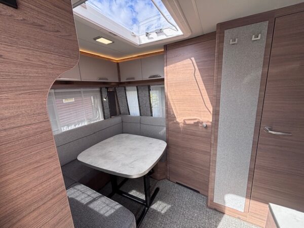 Knaus Sport 500EU bj2022 met ZAKLUIFEL en 2 APARTE BEDDEN!!! - Afbeelding 5