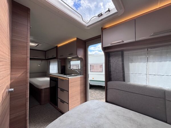 Knaus Sport 500EU bj2022 met ZAKLUIFEL en 2 APARTE BEDDEN!!! - Afbeelding 8