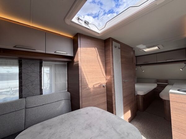 Knaus Sport 500EU bj2022 met ZAKLUIFEL en 2 APARTE BEDDEN!!! - Afbeelding 9