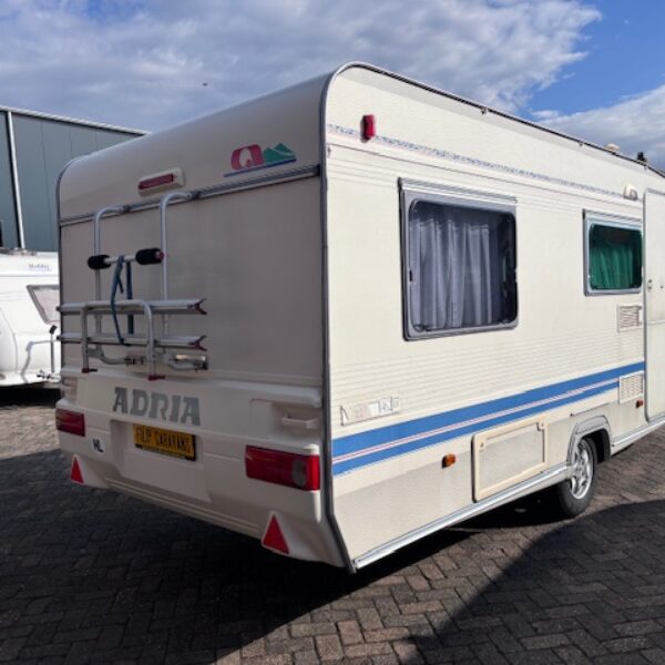 Adria Unica B 462 DP bj.2000, met VOORTENT en LUIFEL!!!