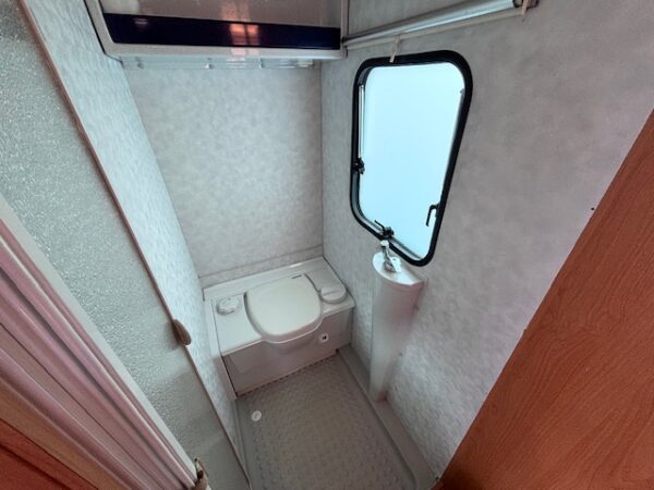 Adria Unica B 462 DP bj.2000, met VOORTENT en LUIFEL!!! - Afbeelding 16