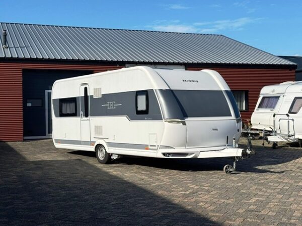 Hobby De Luxe 560 CFE bj.2014 met mover en voortent