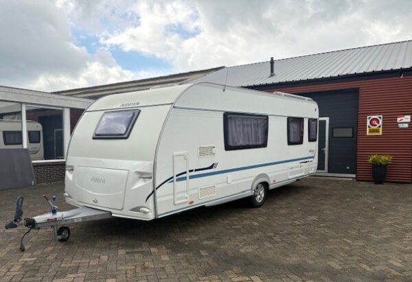 Adria Adora 613 HT bj.2010 met voortent, douche en vloerverwarming - Afbeelding 2