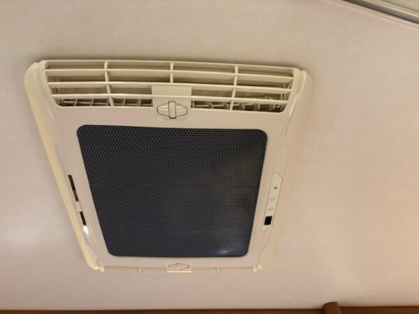 Hobby 645 VIP bj. 2015 Met mover, airco en cassette luifel! - Afbeelding 26