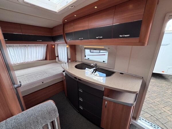 Hobby De Luxe 440 SF bj.2011 MOVER en VOORTENT!!! - Afbeelding 10