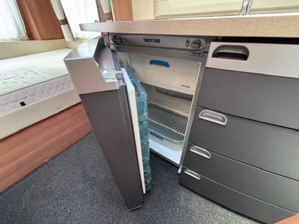 Hobby De Luxe 440 SF bj.2011 MOVER en VOORTENT!!! - Afbeelding 9