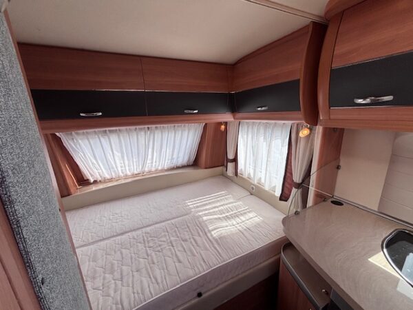 Hobby De Luxe 440 SF bj.2011 MOVER en VOORTENT!!! - Afbeelding 13