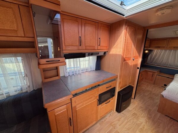 Hobby Exclusive 560 bj.2000 met ZAKLUIFEL - Afbeelding 10