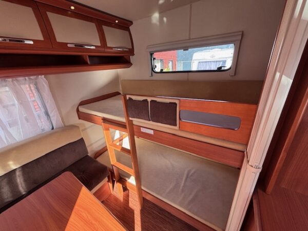 Hobby Prestige 650 KMFE bj.2009 met STAPELBED en MOVER - Afbeelding 8