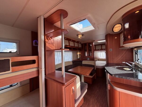 Hobby Prestige 650 KMFE bj.2009 met STAPELBED en MOVER - Afbeelding 9