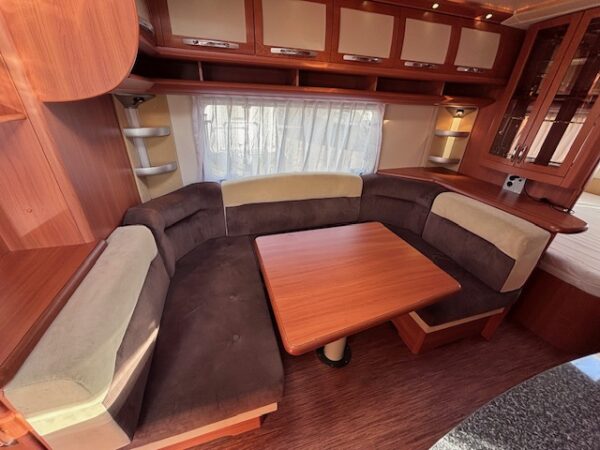 Hobby Prestige 650 KMFE bj.2009 met STAPELBED en MOVER - Afbeelding 10