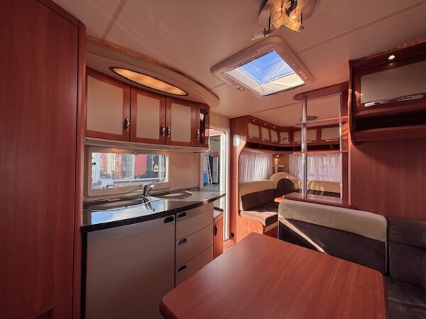 Hobby Prestige 650 KMFE bj.2009 met STAPELBED en MOVER - Afbeelding 12