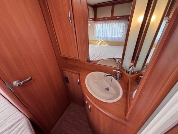 Hobby Prestige 650 KMFE bj.2009 met STAPELBED en MOVER - Afbeelding 19