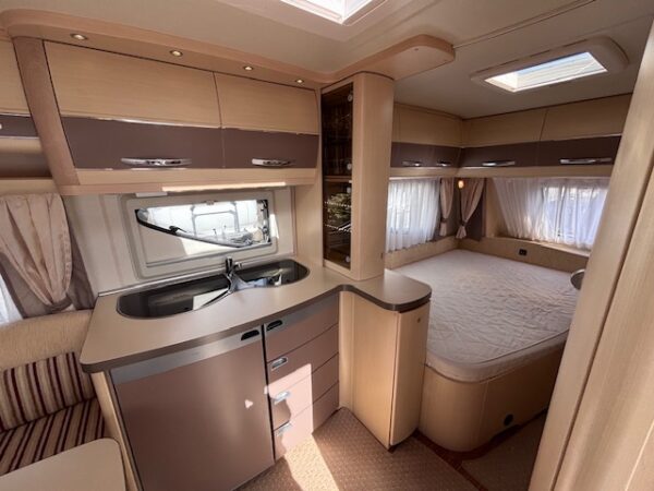 Hobby La Vita 460 UFE bj.2010 MOVER, VOORTENT!!! - Afbeelding 6
