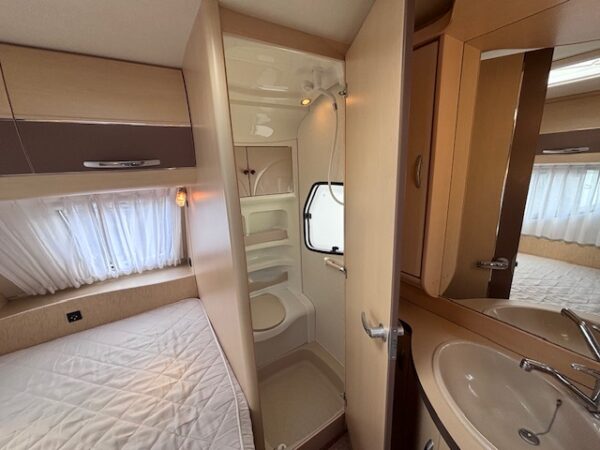 Hobby La Vita 460 UFE bj.2010 MOVER, VOORTENT!!! - Afbeelding 15