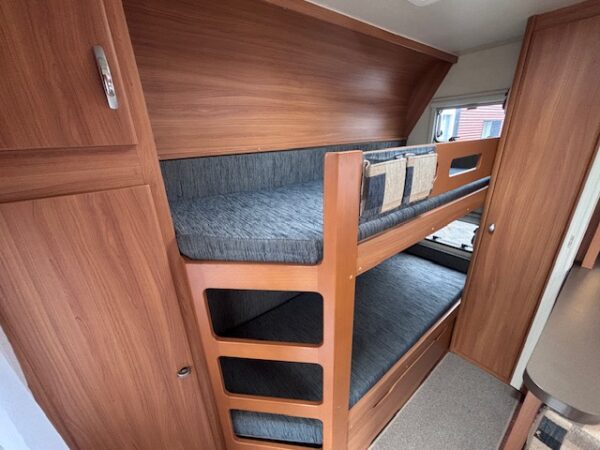 Hobby De Luxe 560KMFE bj.2010, 6 PERSOONS, MOVER en VOORTENT - Afbeelding 7
