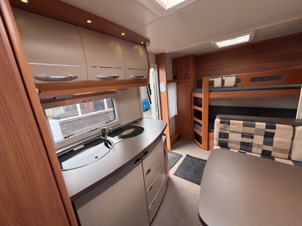 Hobby De Luxe 560KMFE bj.2010, 6 PERSOONS, MOVER en VOORTENT - Afbeelding 20