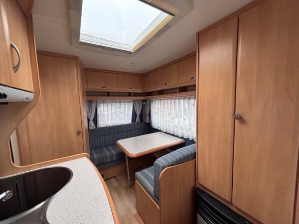 Hobby De luxe Easy 400 SF bj.2004 MOVER en VOORTENT!!! - Afbeelding 19