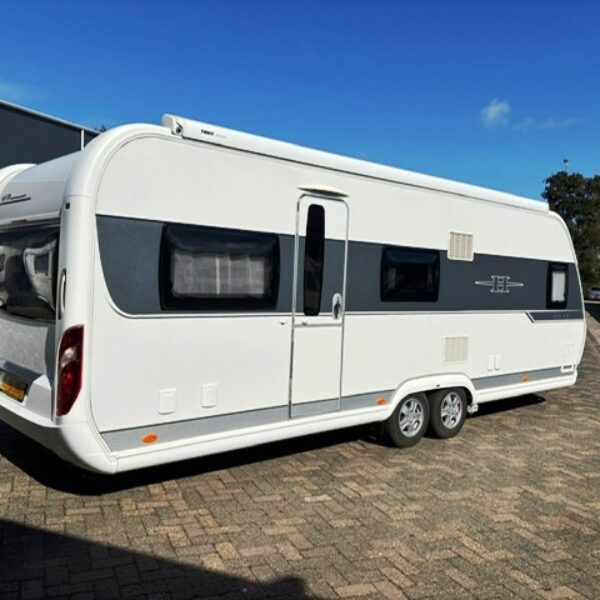 Hobby 645 VIP bj. 2015 Met mover, airco en cassette luifel!