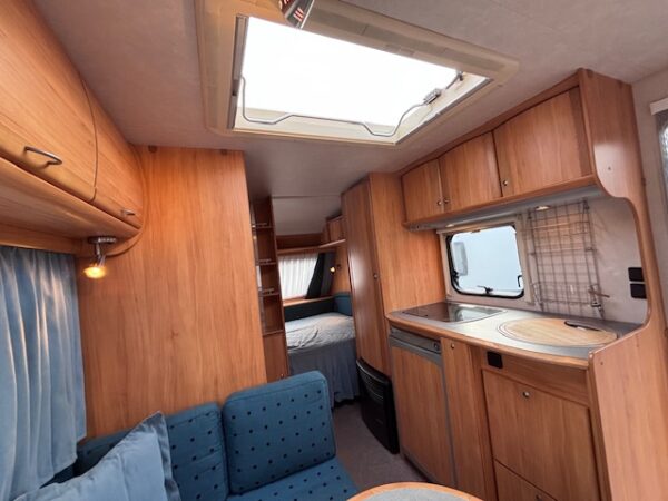 Adria Adiva 432 PS bj.2003 met MOVER en VOORTENT!!! - Afbeelding 9