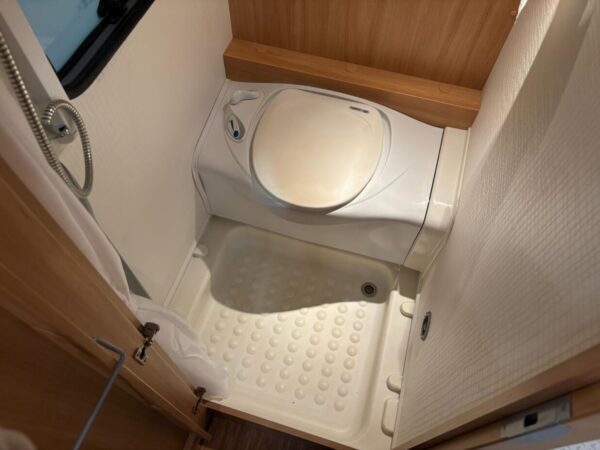 Dethleffs Camper 500DB bj, 2010 met AIRCO en Cassette luifel - Afbeelding 23