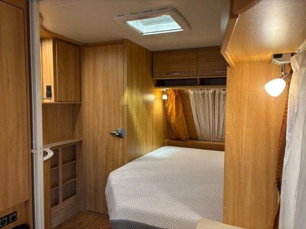 Dethleffs Camper 500DB bj, 2010 met AIRCO en Cassette luifel - Afbeelding 21