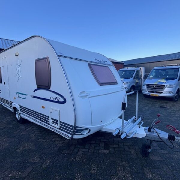 Beyerland Quartz 470 FB met voortent Isabella!!!!